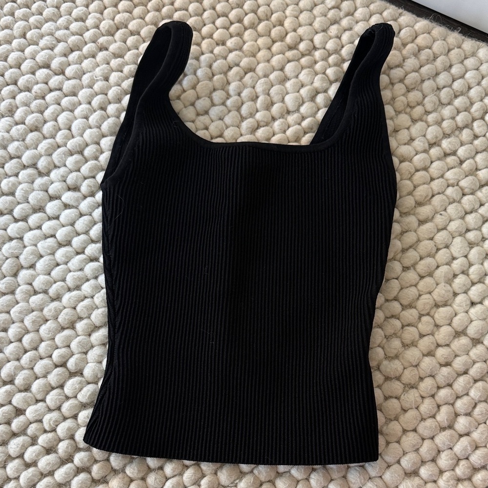 Babaton Black Ribbed Tank Top